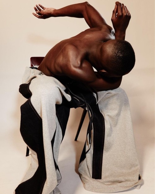 noportraits: @brunorizzatophotographer feat. @ambo_mendy #noportraits