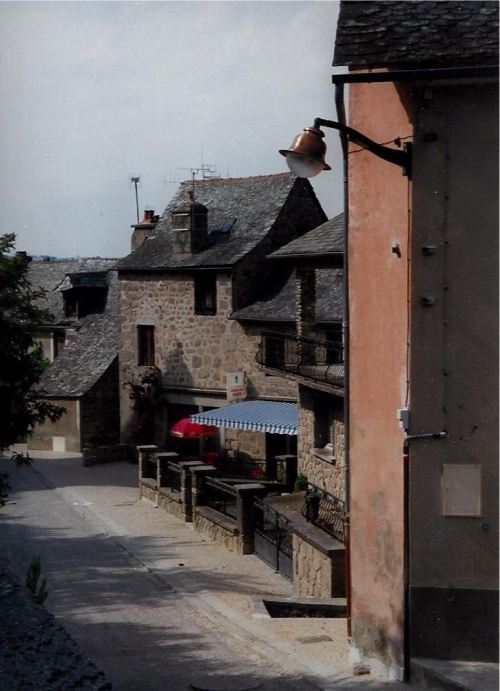 Rue principale, Golinhac, Aveyron, France, 1999.