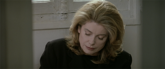 deneuvesource:  Catherine Deneuve in Le vent de la nuit, 1999. 