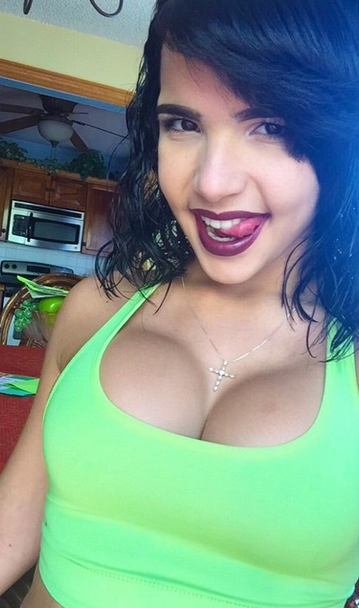 i-sell-my-dreams:  cuban girl