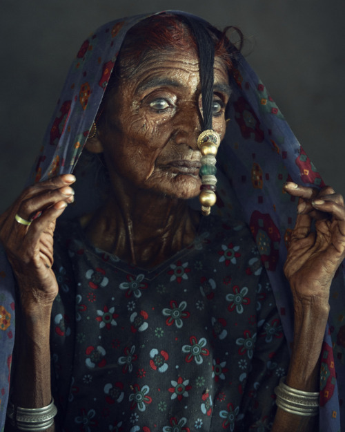 Mir woman from Gujarat, photo by Jimmy Nelson