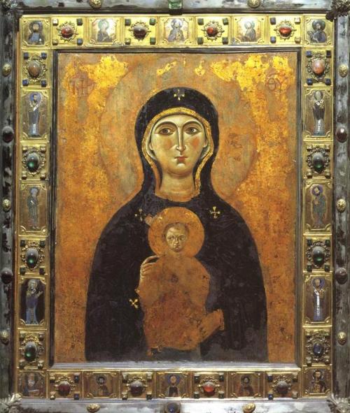 theraccolta:Madonna Nicopeia (Madonna the Bearer of Victory), attributed to Saint Luke the Evangelis