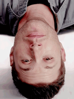 Acklesjensen:  My Endless Dean Gifs: ↳ 10.22 The Prisoner - For Kris ♥ 