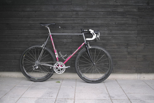 kinkicycle:  Jan Janssen Sallanches Luxe -89 by victor olausson Via Flickr: Väldigt nära, men utan c