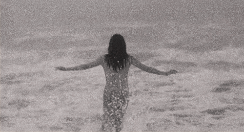 florenceewelch:  I’ve been keeping secretsfrom my heart and from my soul 