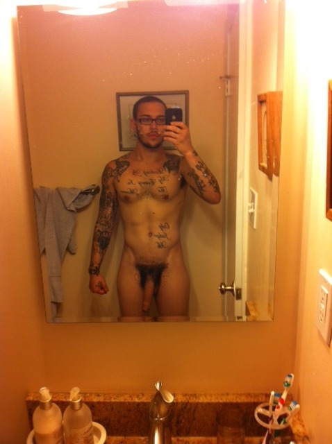 peterluvr:  shokochocochanel:  shokochocochanel.tumblr.comTwitter: twitter.com/shokchocochanel   Follow peterluvr.tumblr.com/ for hot stuff. I will follow back if you post similar content!
