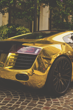 blocklist:  Gold R8 | Source