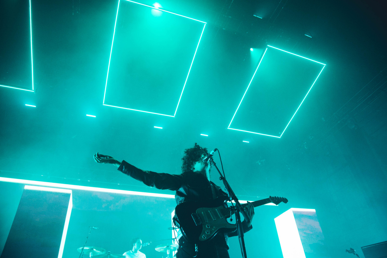georgestaniel:  london 11.24.15 (ph: sam keeler)