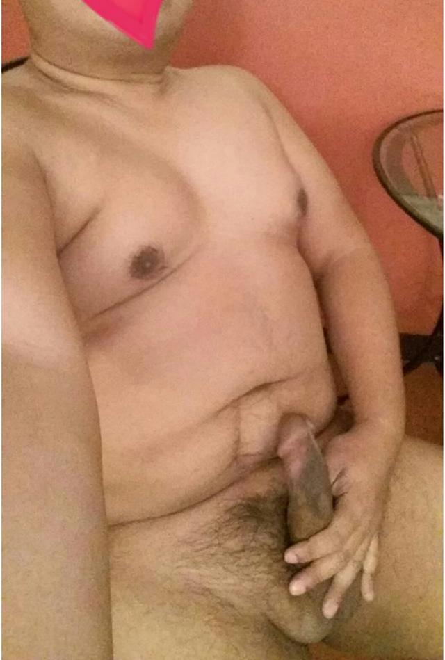 daddyloverfan: mashitayeah:  Daddy’s cockfie   nice daddy 