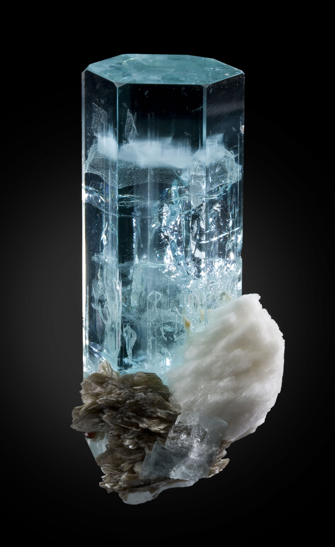 fuckyeahmineralogy:  Aquamarine with cleavelandite and muscovite; Pakistan