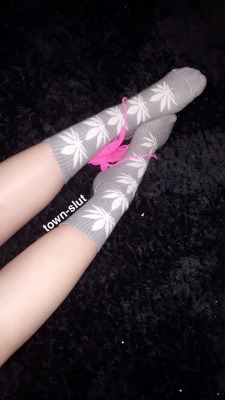 town-slut:  panties around my ankles  (do