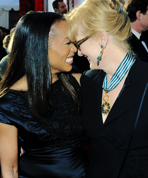 geekydorknyc:  meryl-streep:  Angela Bassett &amp; Meryl Streep || 9th Annual