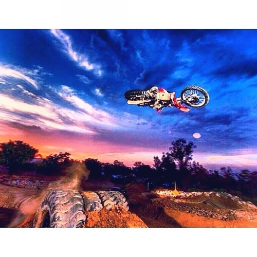 Sex dailydirtbikes:  Though this was rad! pictures