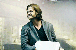  How to be cute and sexy at the same time, a guide by Jared Padalecki.     