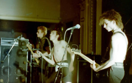 guerrillaoperator: Bauhaus in Brighton, 6/21/81. Photos by Suezan Skelton.