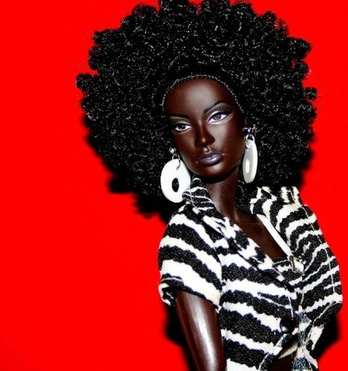 lovedivika:  Dolls I should’ve had growing up. Glad they’re here for another generation though.