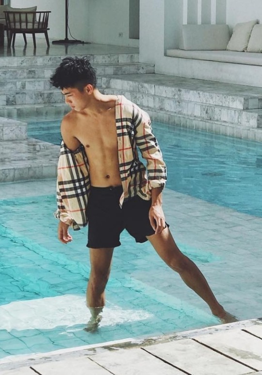 sjiguy:  secretsoulmaker:   Jizzz  Chang Fan is prob my fave IG model rn, and he’s not even SGean