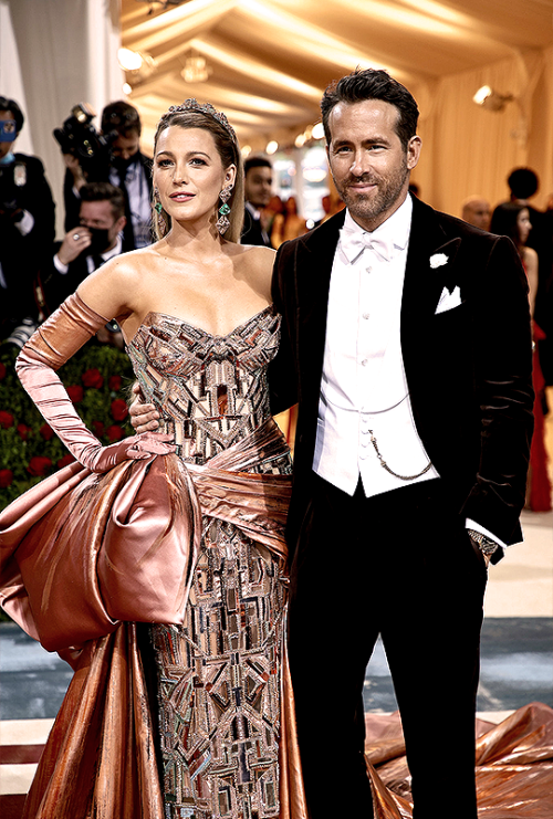 bollyswood: BLAKE LIVELY 2022 Met Gala | May 2, 2022 