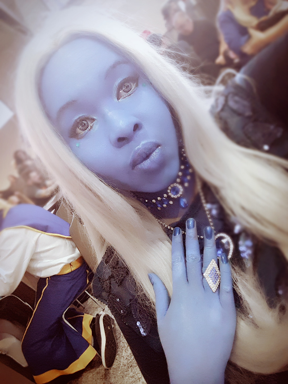 adimikatrendz:  Some pics of my blue diamond cosplay at comic con. Hope you like