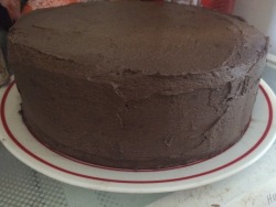 shegothipslikecinderella:  Chocolate cake,