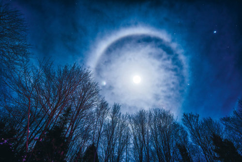 moon halo