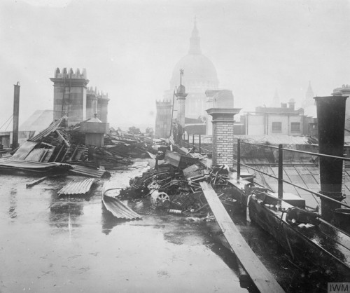 The roofof the General Post Office, looking across to St. Paul’s Cathedral,after the second da