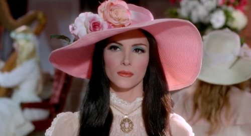 die-rosastrasse: “The Love Witch”-2016