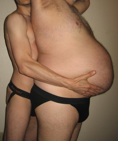 acorpulentman:  Love having my fat squeezed! 