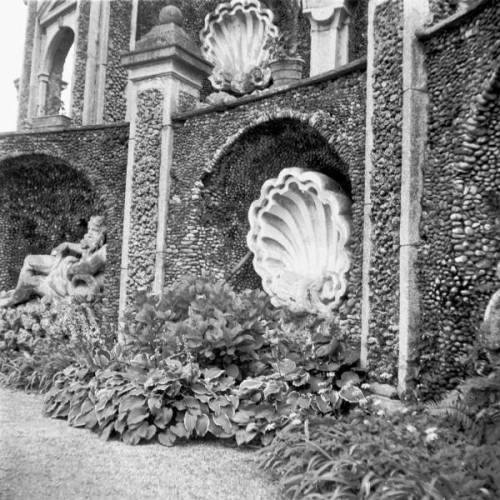 hismarmorealcalm:Villa Borromeo  Isola Bella  Lake Maggiore  Piedmont  Wall nich