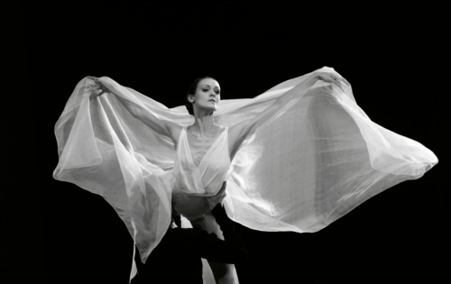 screpochka:  Ulyana Lopatkina. Photo by Sasha Gusov 