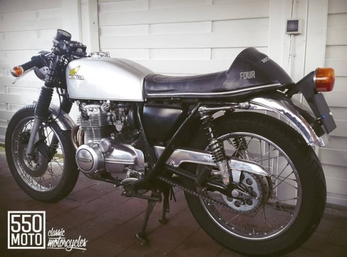 classic one Blog:550moto.com . . . . #550moto #fivefiftymoto #honda #classic #hondacb #hondacustomcy