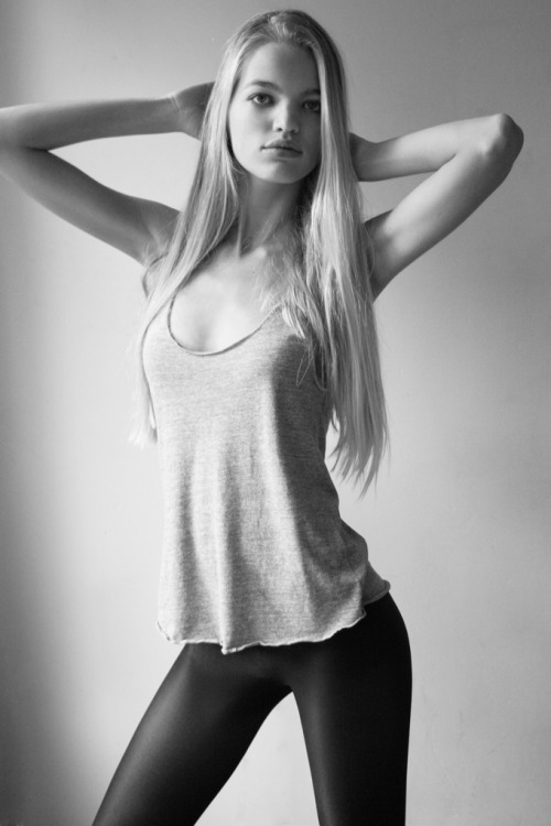 ain-t-no-love: daphne groeneveld.