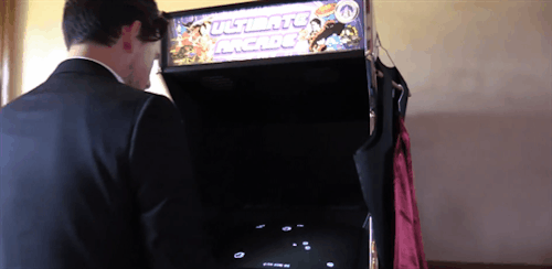 lum1natrix:  i can’t believe damien is a gamer