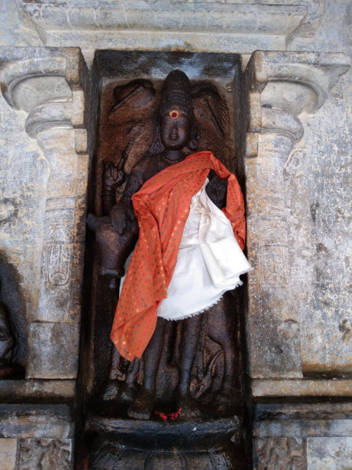 hinducosmos: Lingodbhava Shiva and Parvati 8th century. Uma Maheshwarar Temple, Konerirajapuram, Nag