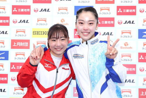 agathacrispies: Teramoto Asuka and Hatakeda Hitomi mark the end of their respective careers on day o