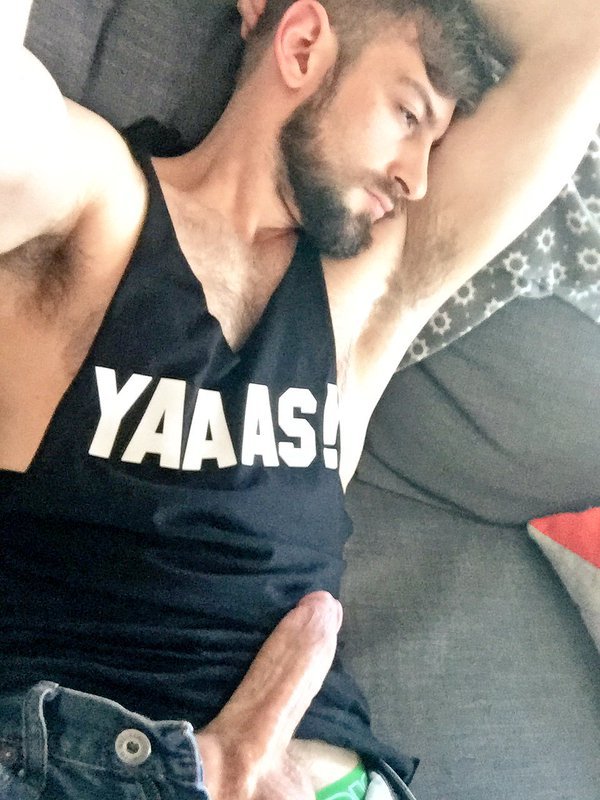 txcwbysexy:  colungafrank:   Bravo Delta         Stud