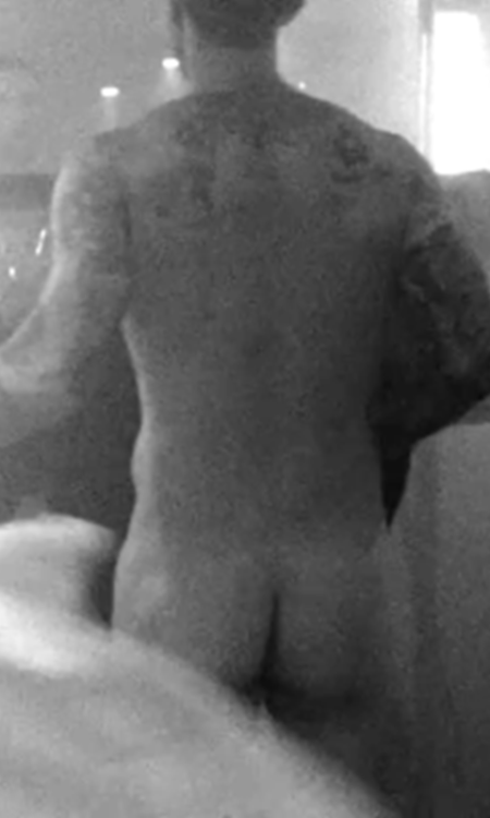 celebsland:  fuck-yeah-male-celebs:  Adam Levine  This is my favorite video of Maroon 5.