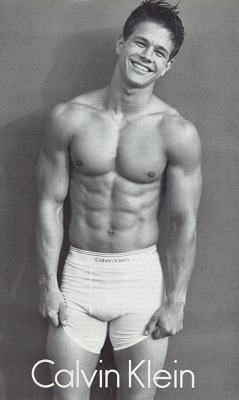 frankzapparocks:  hotguyblogger:  Mark Wahlberg   I swear this images turned me gay back in the day.  Lol