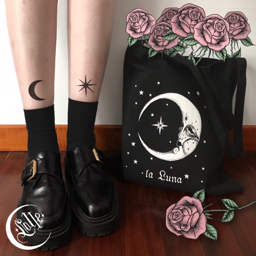 loll3:yay! I’m happy to say that the brand new Luna bags are finally ready! 🌜🖤✨✦ you will find a limited stock of these totally magical bags on my shop very soon! 🌙 👉🏻 be sure to sign up to my mailing list to stay updated!!🌛