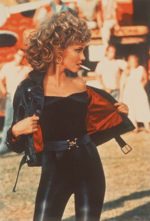 olivia newton john in grease was a bomb.....#80s #vintagefashion #vintagestyle #retro #retrofashion 