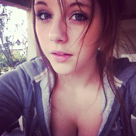 ixnay-on-the-oddk:  superfckingcutegirls:  ♥ Submitted by: vivaldislullaby.tumblr.com  ugh cu