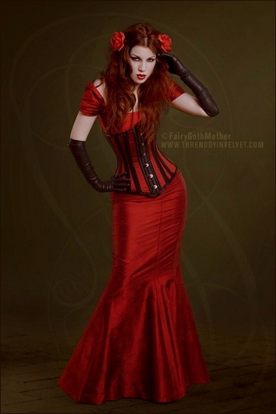 sexy-in-corset:  Corset