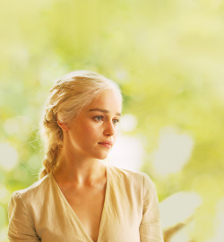 I guess I should start watching Game Of Thrones so I can see this girl do stuff. Thanks Tumblr!