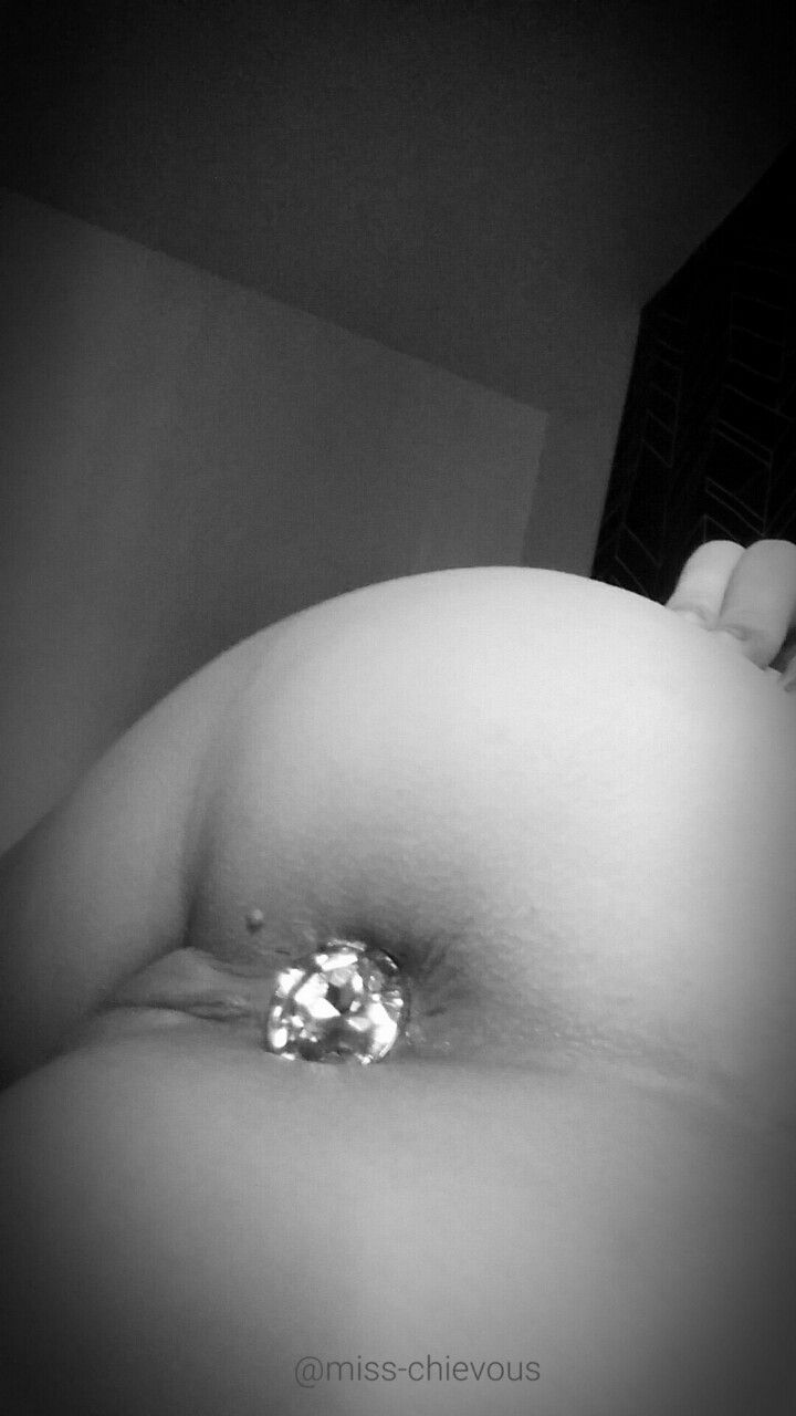 miss-chievous:  @trainee-dom got me some pretty bling, I’ve been too shy to post