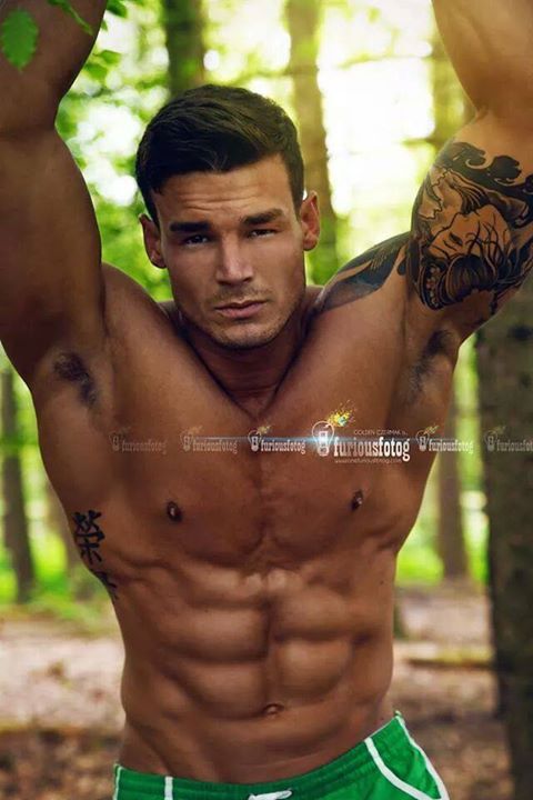 darthjoey:  Say hi to Myles Leask