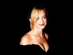 gloriavictrix:  Heather Graham.