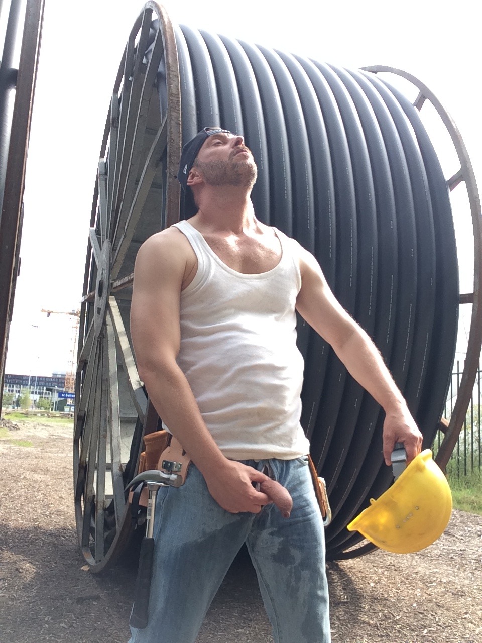 beuker71:  Beuker at work taking a h0rsep1ss. Part III 