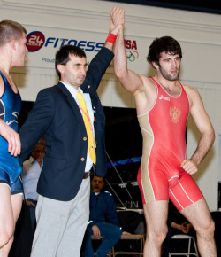 murpheyslaw5598:  #bulge #wrestling #wrestlers