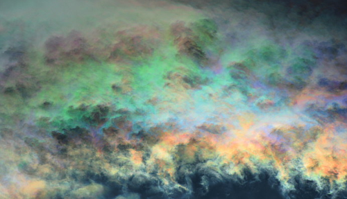 Porn nubbsgalore:photos of cloud iridescence — photos