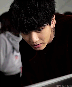 tumblr_p0ehxe51zf1qal56xo1_250.gif